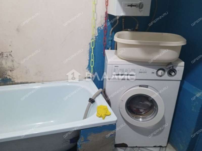 комната в доме 28 на улице Вождей Революции