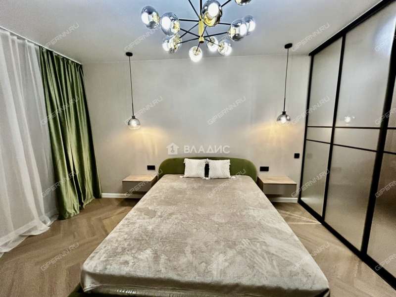 трёхкомнатная квартира на Лысогорской улице дом 89 к3