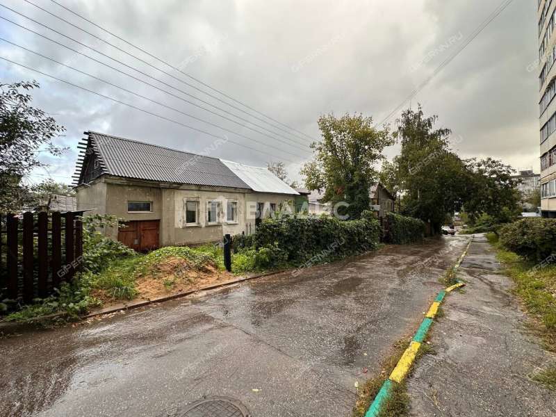 трёхкомнатная квартира на Плетневской улице дом 9