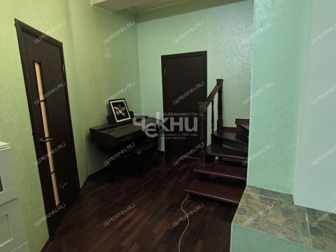 4-komnatnaya-ul-belinskogo-d-62 фото