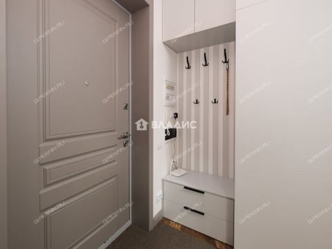 3-komnatnaya-ul-2-ya-oranzhereynaya-d-4a фото